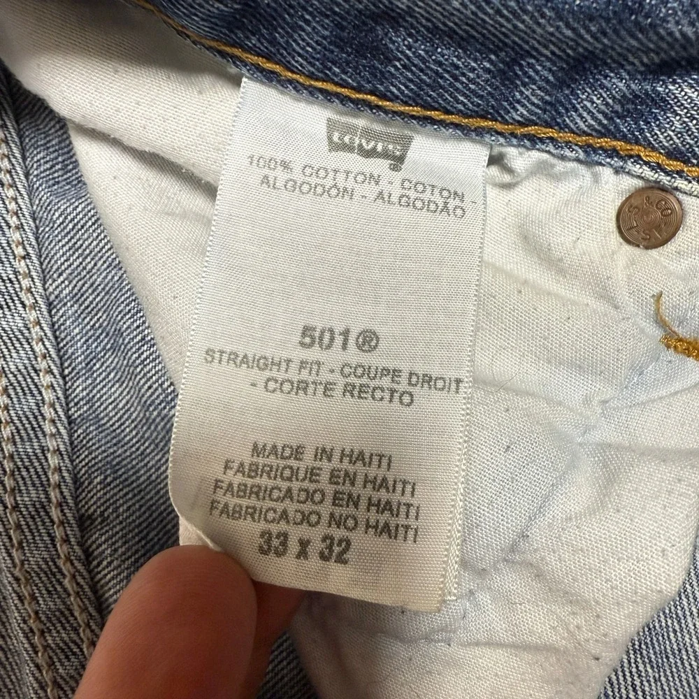 Levis 501 Mens Jeans 33x32 Straight Fit Button Fly Medium‎ Wash Denim